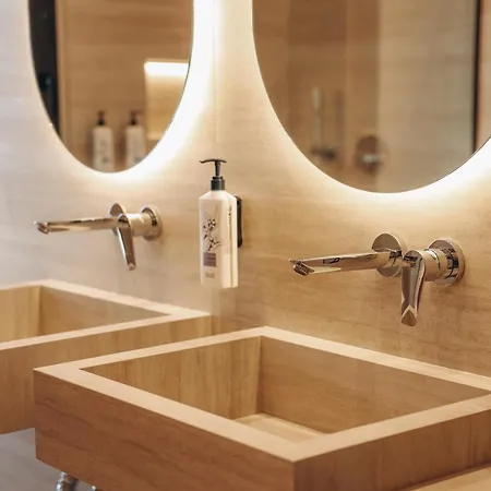 Flar Boutique Hotel *