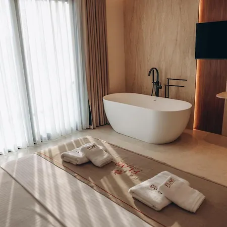 Hotel Flar Boutique Golem (Tirana)
